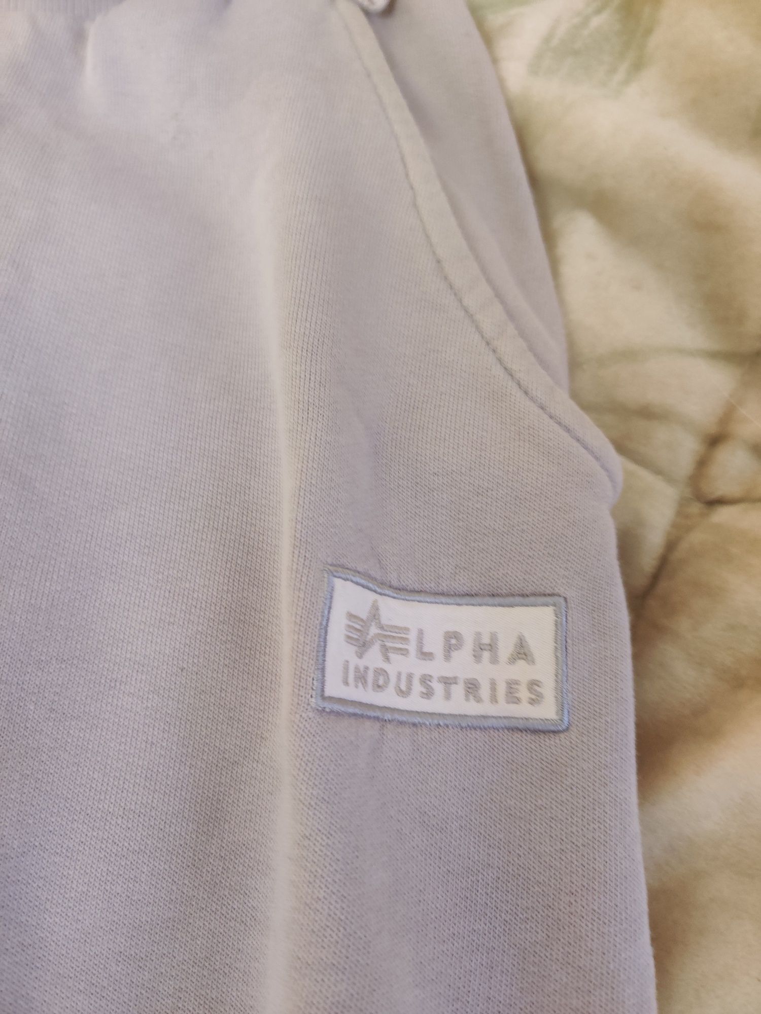 Штани alpha industries