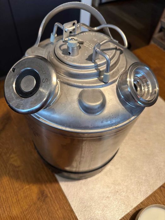 Butla myjąca 9L z 2 otworami oraz fittingi z głowicami A i S