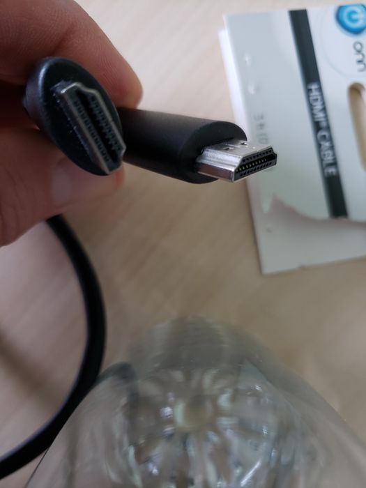 Зарядки,блок живлення,шнур HDMI,кабель,розетка до інтернету,кабель