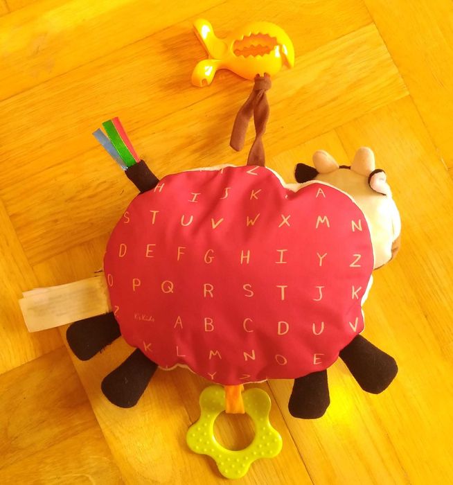 Maskotka - krówka - zawieszka do wózka, łóżeczka, fotelika