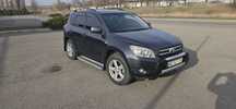 Toyota.    Rav 4