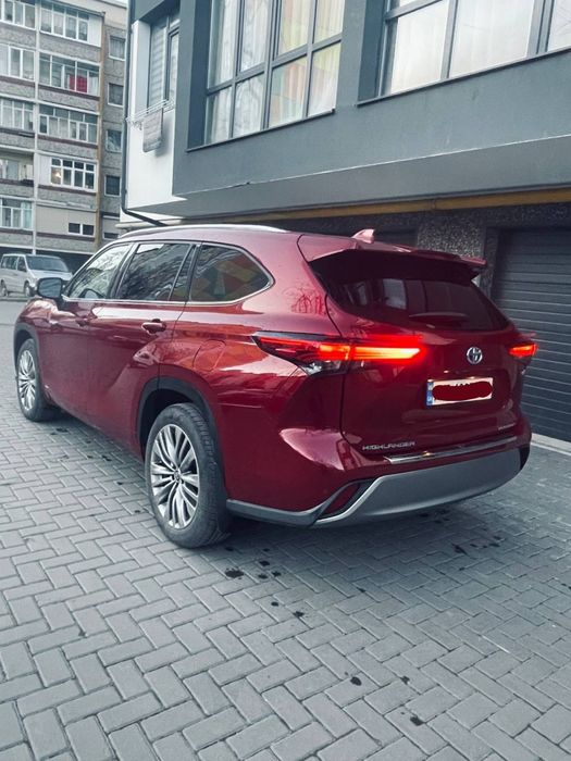 Тойота хайлендр гібрид Toyota  Highlander hybrid platinum 21р.