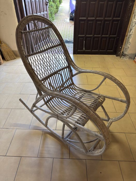 Fotel bujany wiklinowy