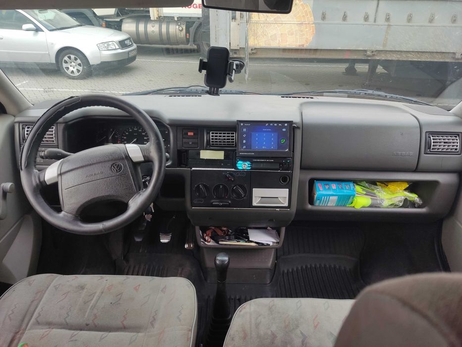 VW Transporter 2.5TDI 1996r 6os DOKA ładowność 995kg hak Doinwestowany
