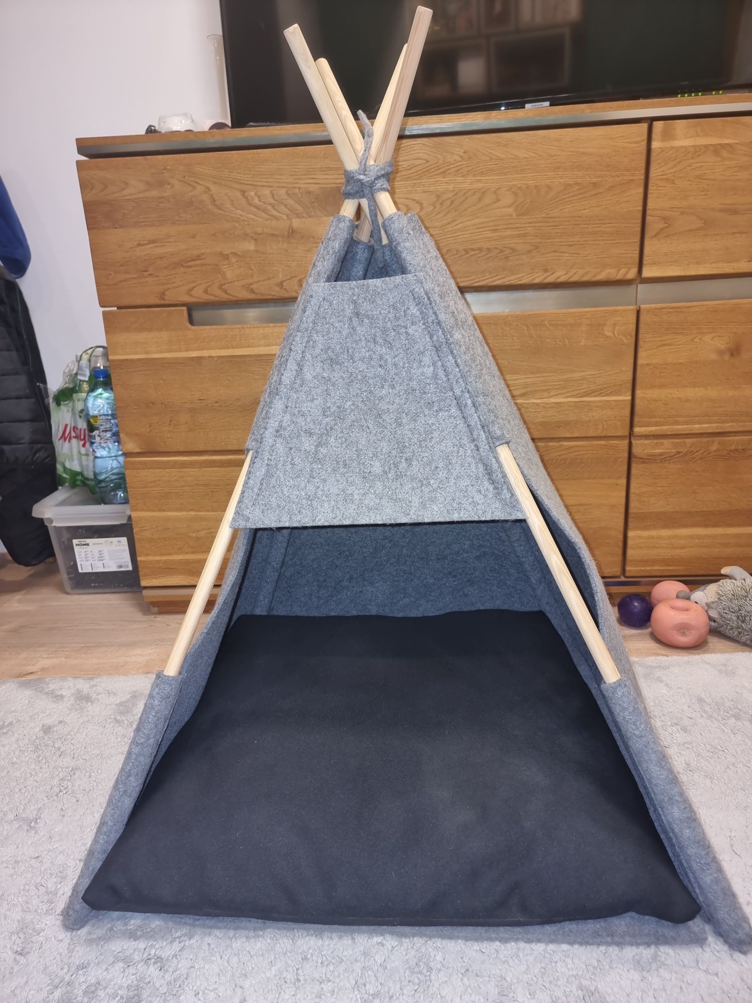 Prawie nowy namiot dla psa