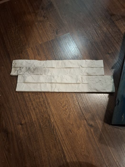 Kamienie dekoracyjne - różne.