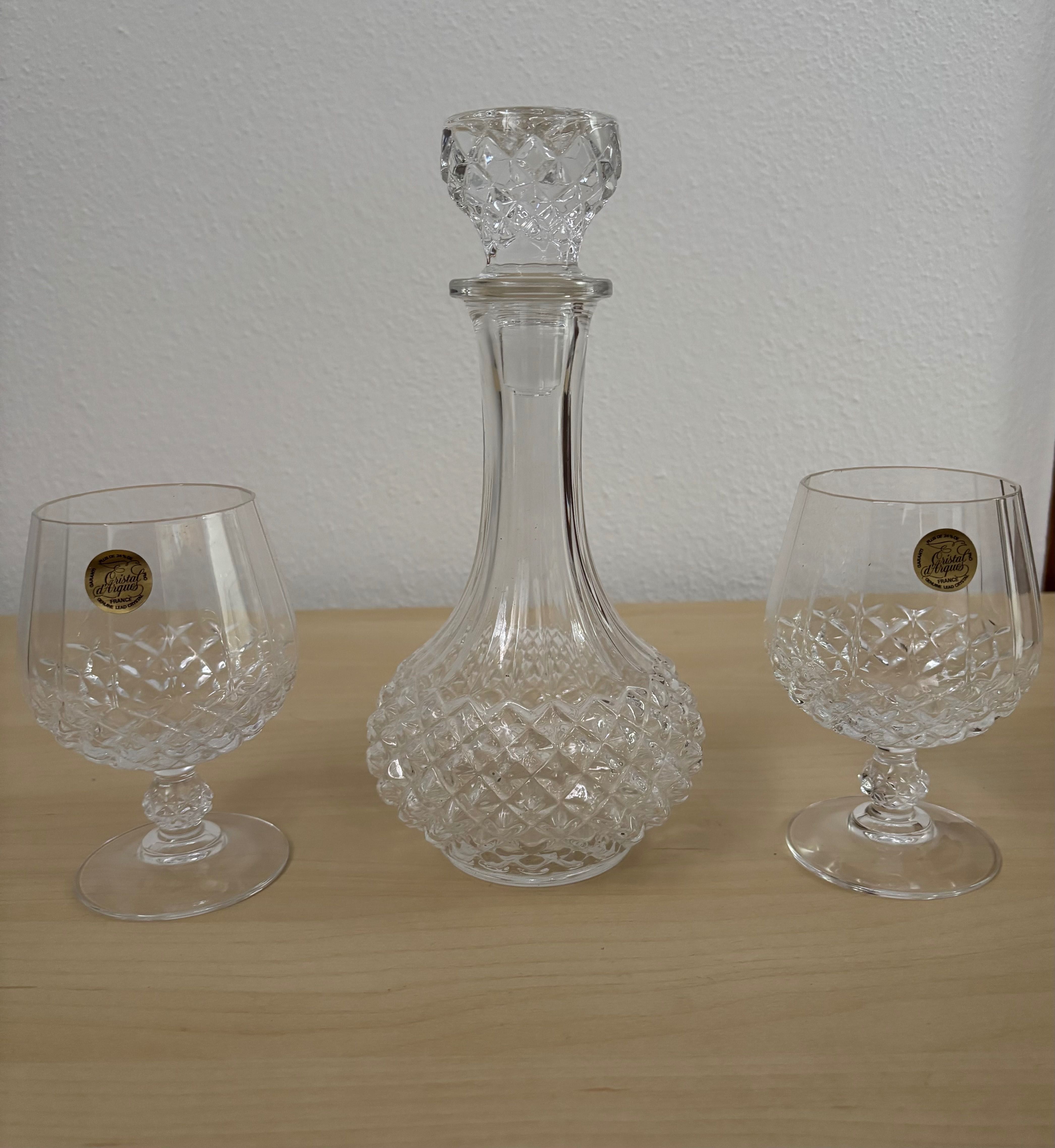 Garrafa e 2 copos cristal d’Arques