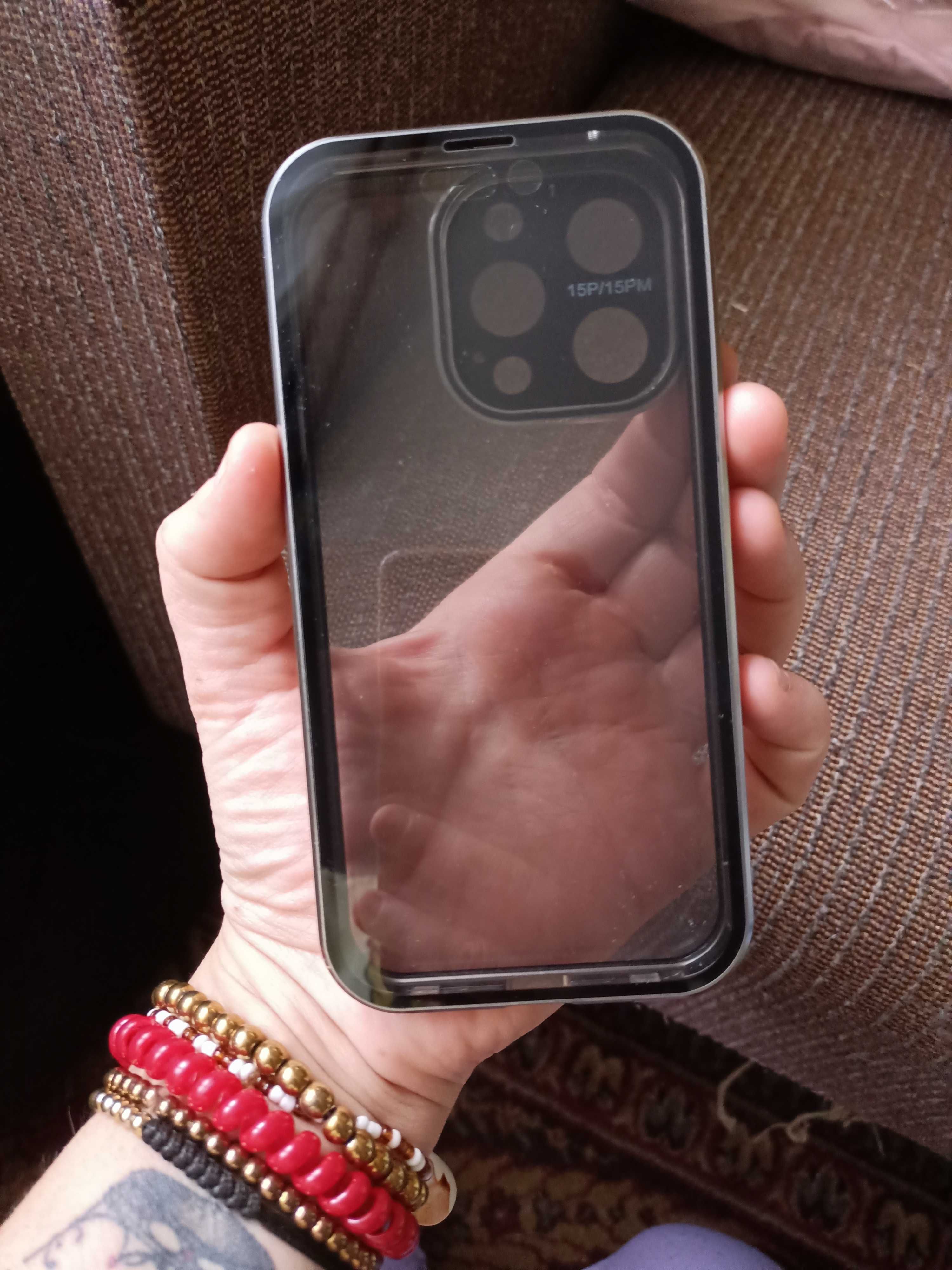 Etui do iPhone 15