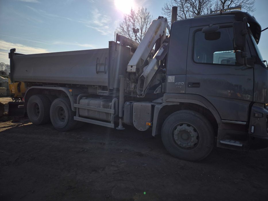 Usługi HDS, HDS z łyżką (czerpakiem), wywóz ziemi