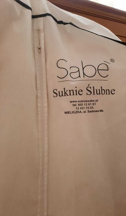 Suknia Ślubna firmy Sabe + dwa welony (krótki i długi)