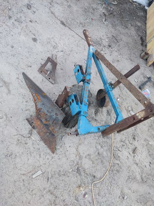 За деталями телефонуйте срочно продам Міні трактор YTO 200