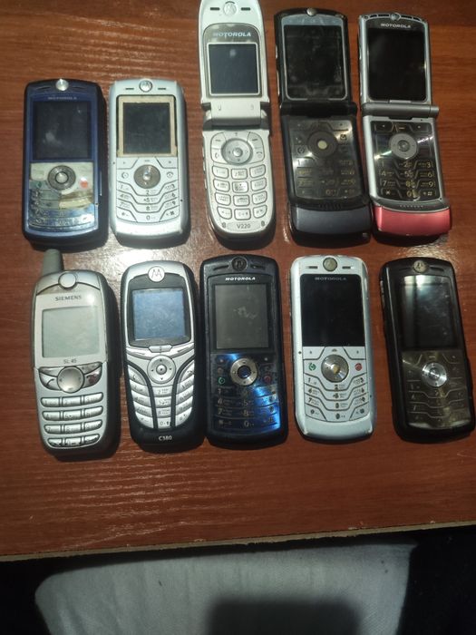 Продам лот телефонов
