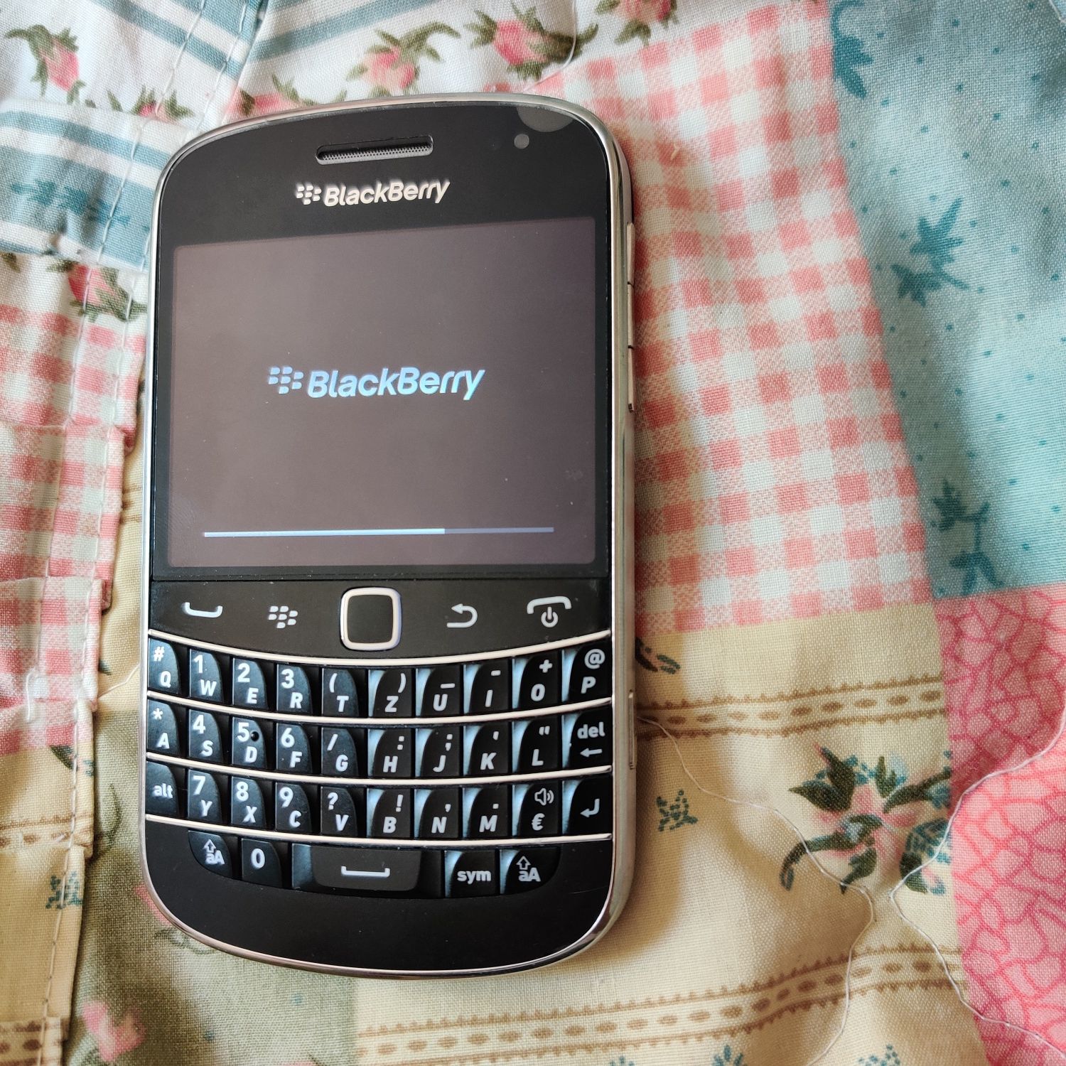 Продам Blackberry 9900, 2011 року, у відмінному стані