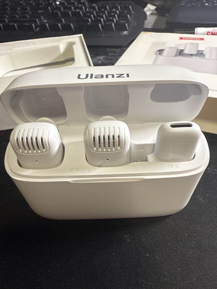 Ulanzi J12 (2 mikrofony + 1 odbiornik, złącze Lightning) nowe