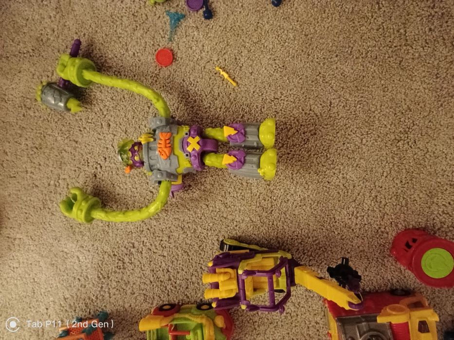 Super Zings z dodatkami.