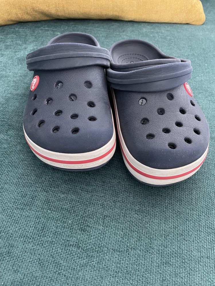 Crocs для хлопчика, розмір 12, стан нових