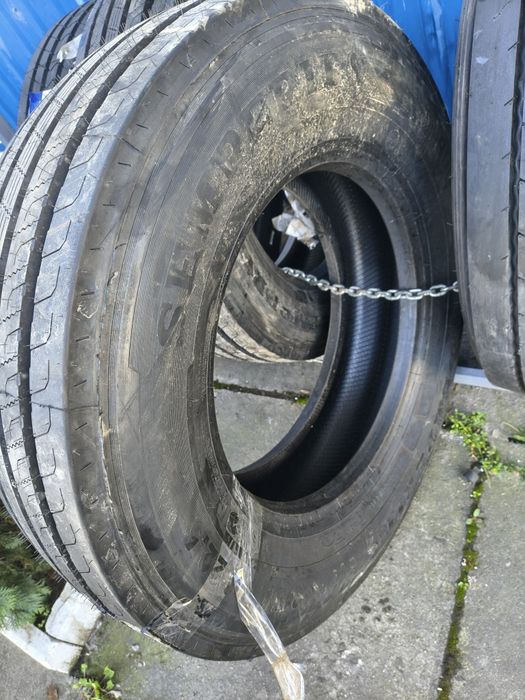 Шини колеса 315/70/80 R22,5 Semperit/Uniroyal