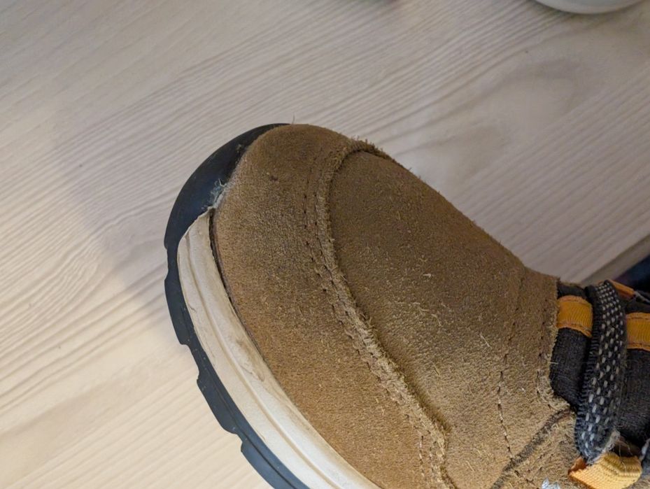 Зимове взуття (боти/черевики) для хлопчика