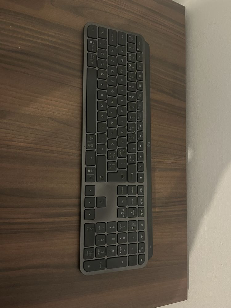 Teclado logitech MX Keys Bluetooth PT Graphite