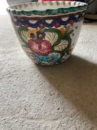 Piękna duża donica ceramiczna w kwiaty