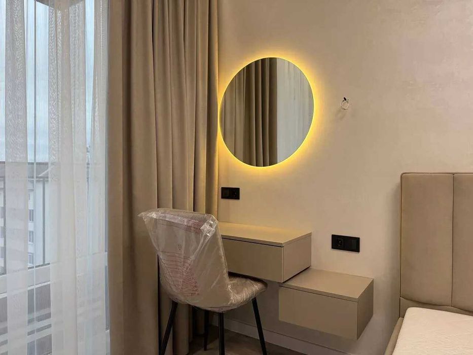 Двокімнатна з балконом поруч поруч університету