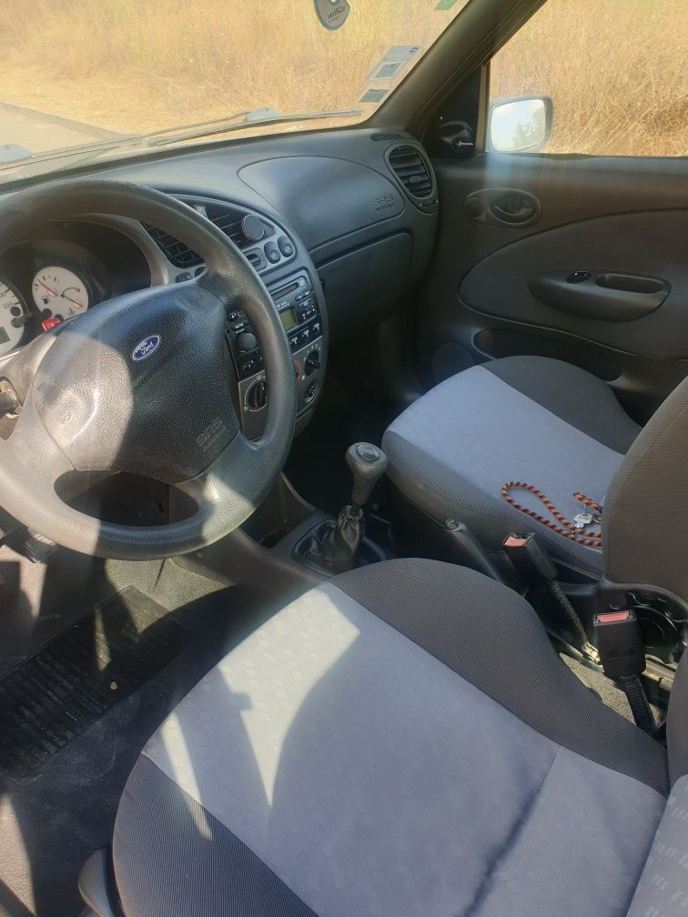 Ford fiest 1.25 GPL 2001