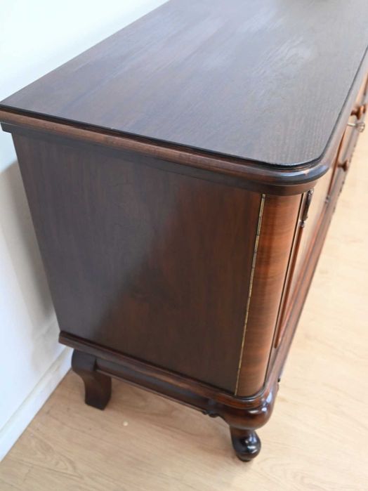 niska długa komoda na giętych nogach 102802