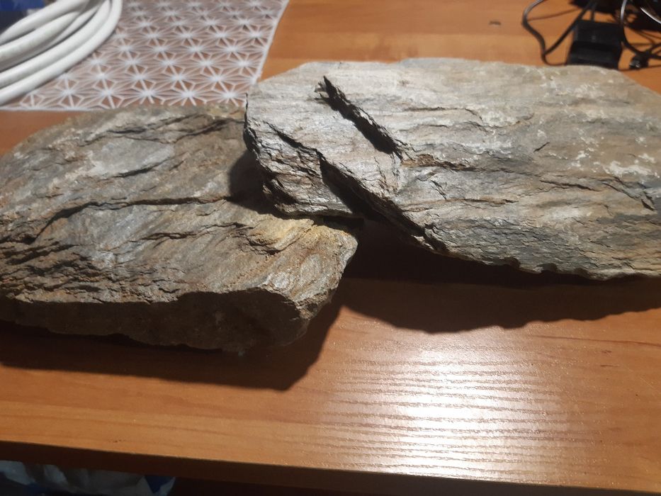 Kamienie do akwarium , ozdobne