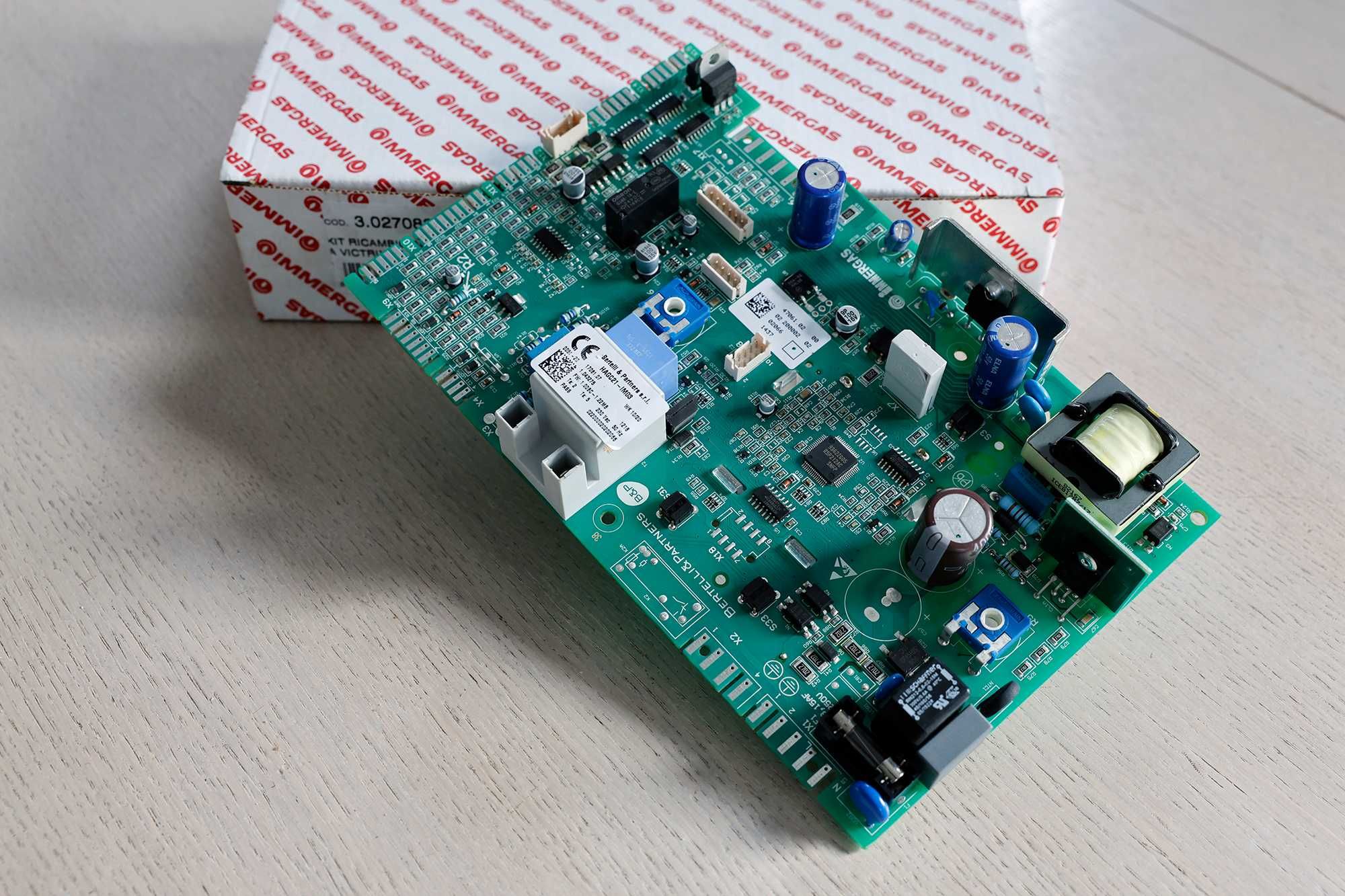 Płyta główna  hagc21-im03  Immergas Victrix TT