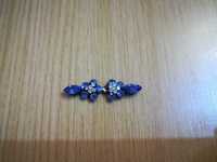 Brilhantes azuis em formato de flor bijuteria