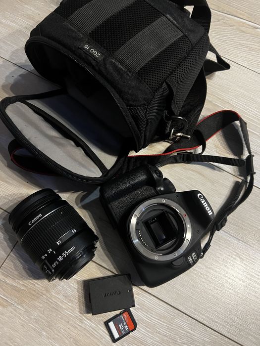 Фотоаппарат Canon eos 1200D + линза 18-55mm