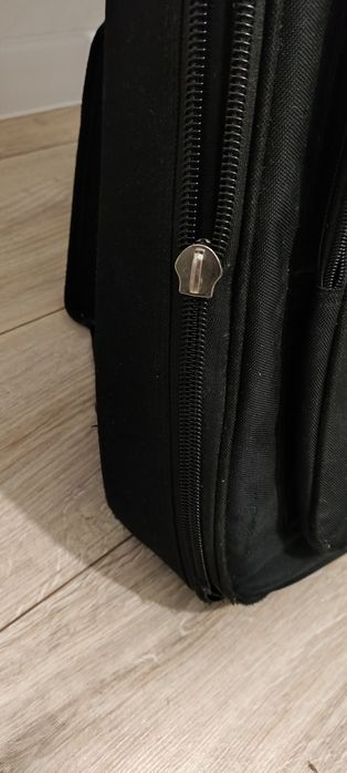 Pokrowiec gigbag na gitarę basową Sire Marcus Miller