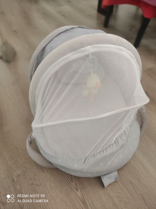 Espreguicadeira com rede mosquiteira se