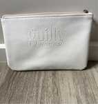 Bolsa ou Necessaire branca (Guilty Beauty)