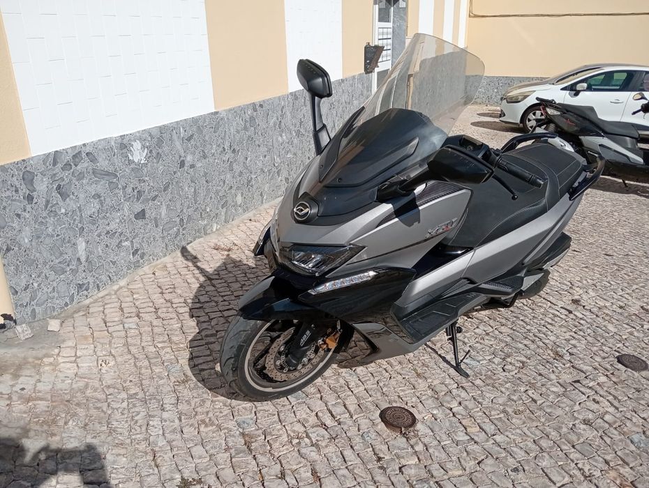 Scooter 125 como nova
