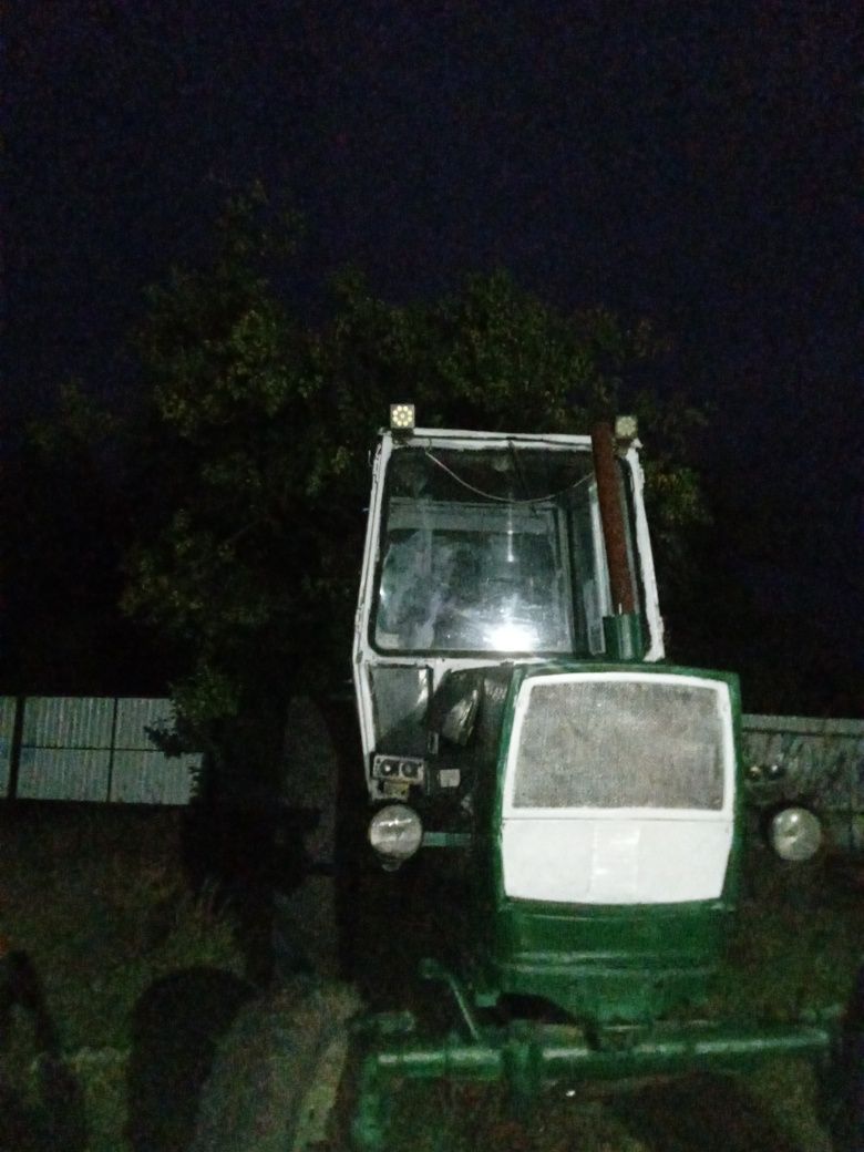 ЮМЗ 6туробовец На ходу