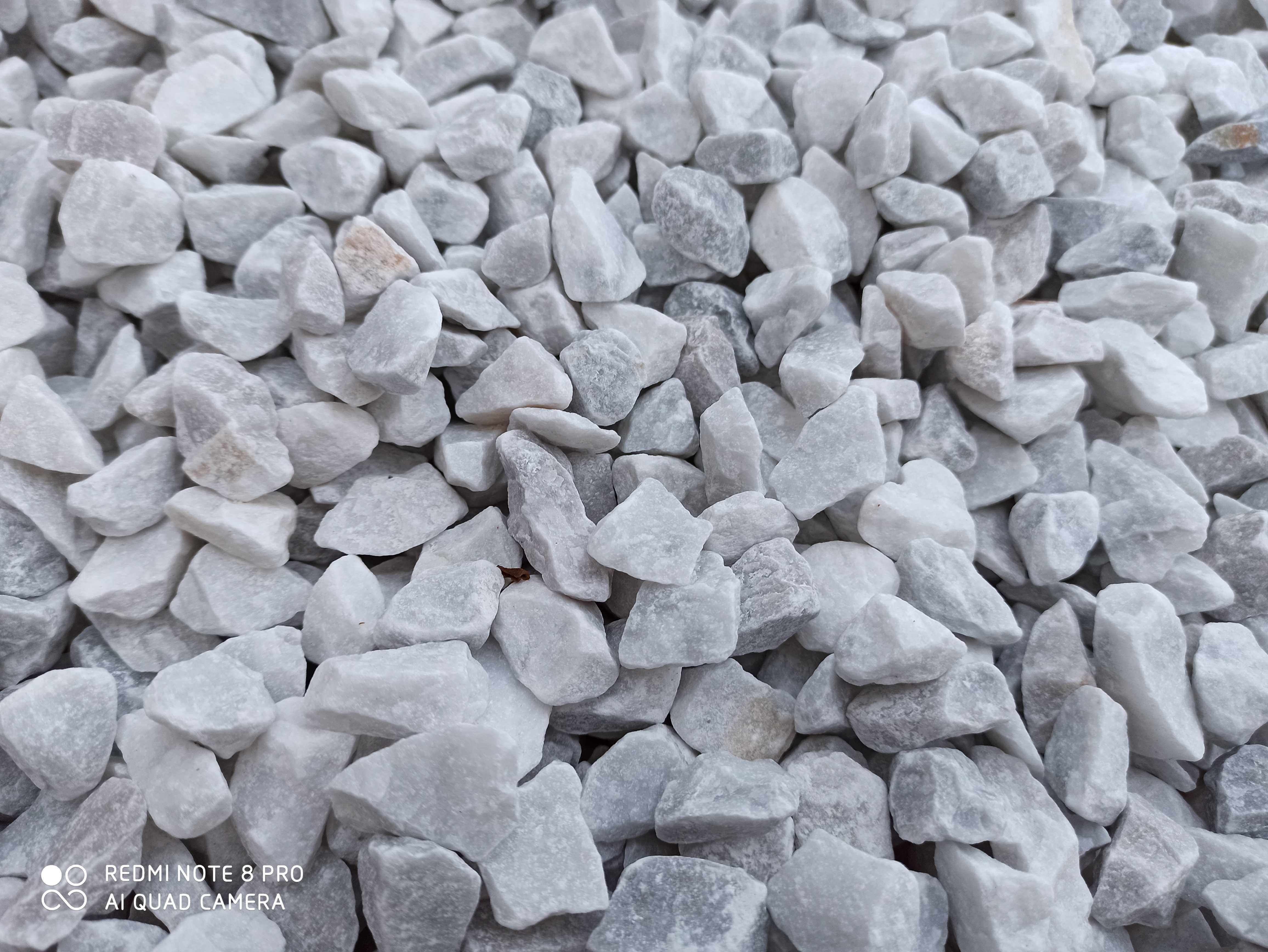 Grys Bianco kamień białoszary do ogrodu  kamyczek ozdobny szary biały