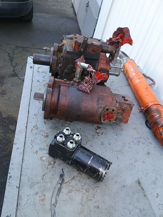 Насос дозатор гидроруль всех производителей ремонт