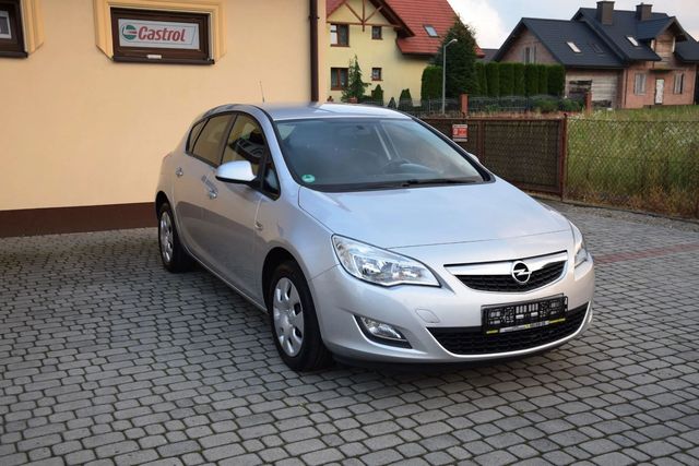 Opel Astra 1.4 Benzyna 100KM Bezwypadek Ładny