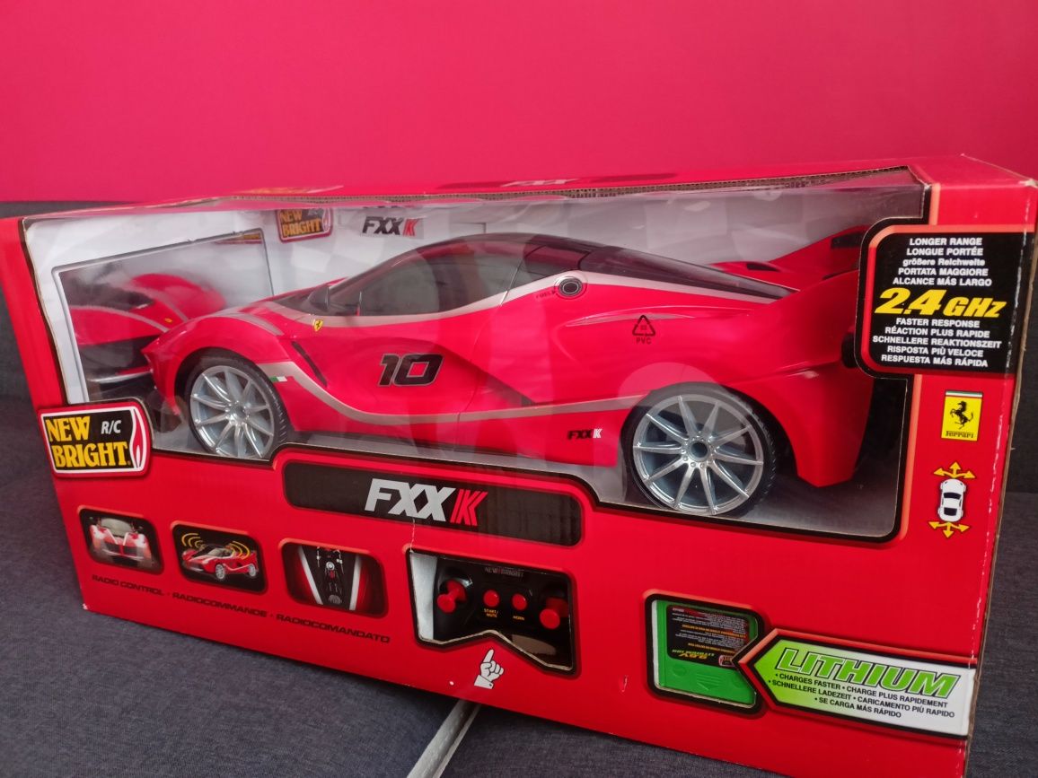Duze auto na pilota Ferrari New Bright
