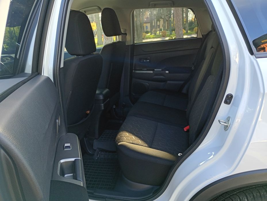 Продам Митсубиси аутлеленд спорт