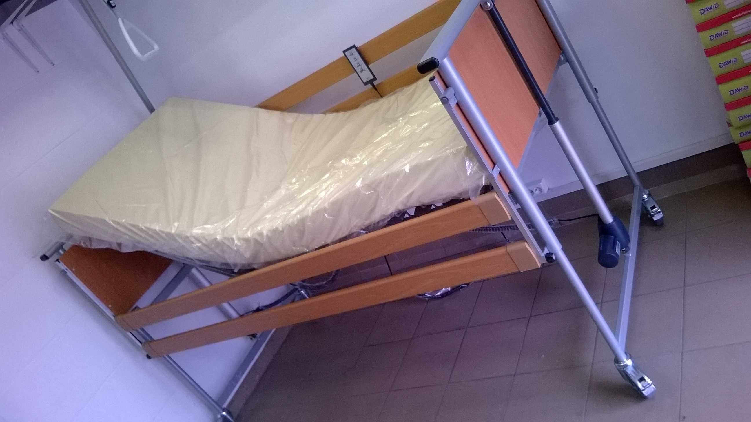 Nowe łóżko rehabilitacyjne dla chorego podnoszone elektrycznie montaż!