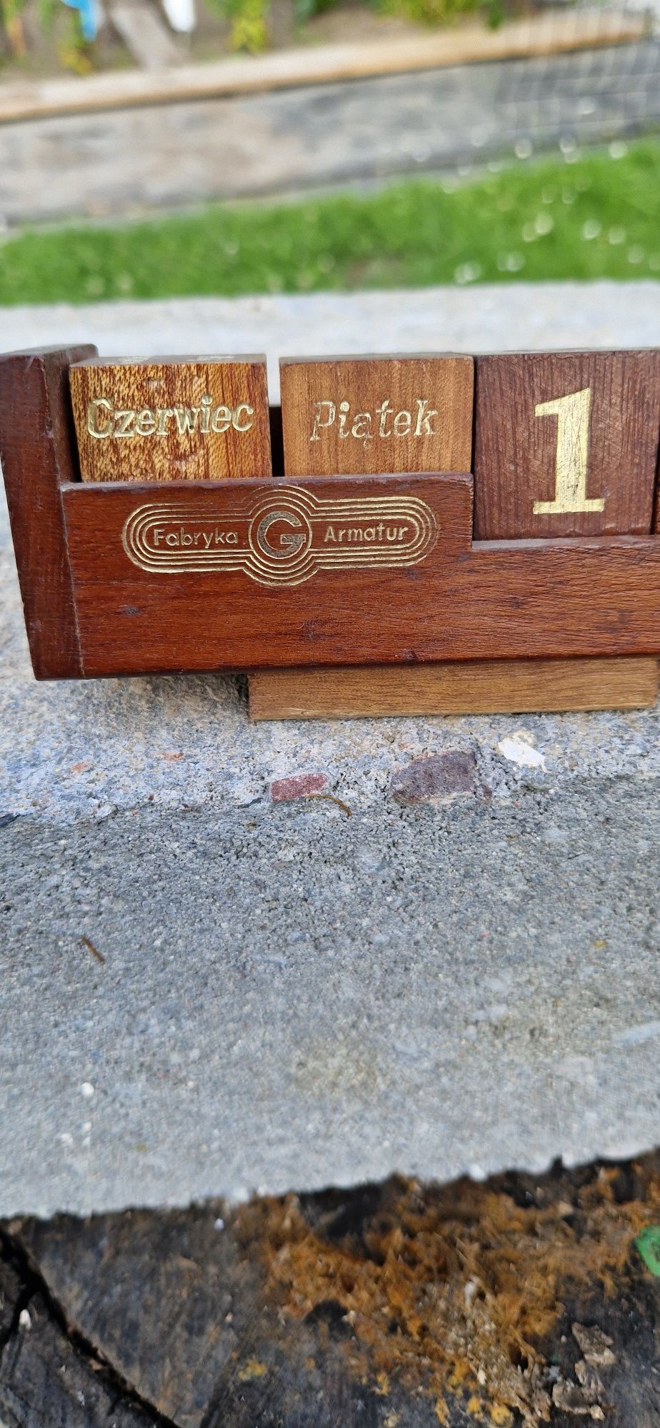 Kalendarz klockowy z okresu PRL.