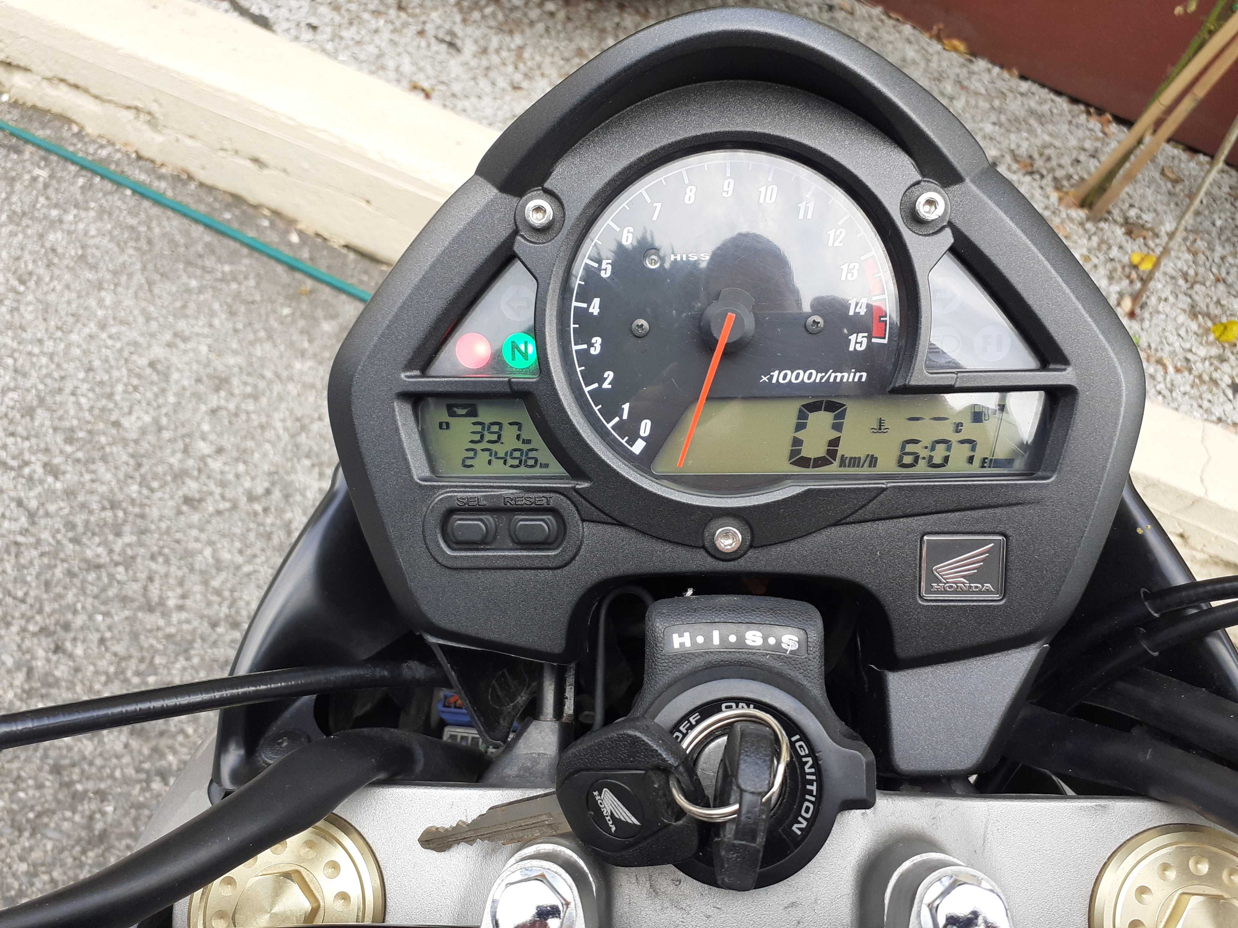 CB600 Hornet z małym przeb. 27496 km. perfekcyjny stan 16500 zł.