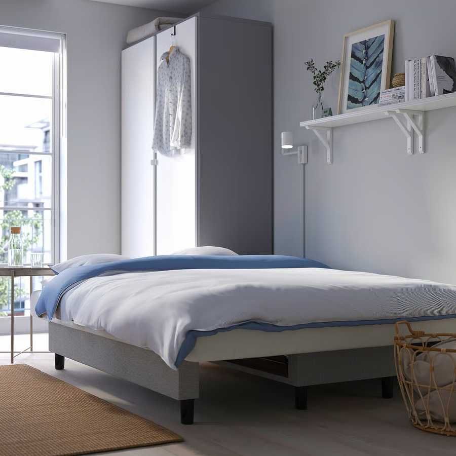Sofá Cama IKEA Cinza com almofadas