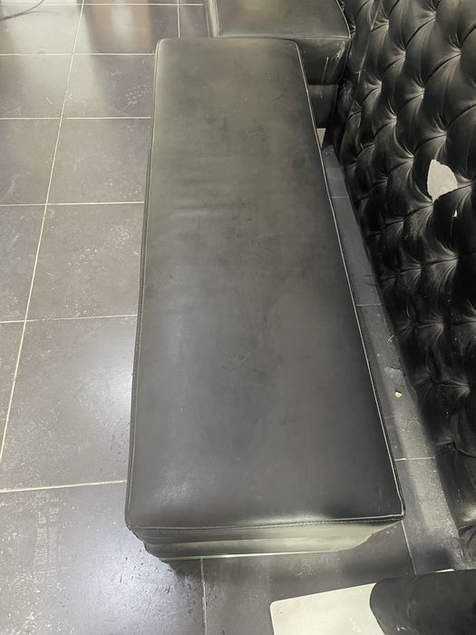 2 bancos estufados sem costas