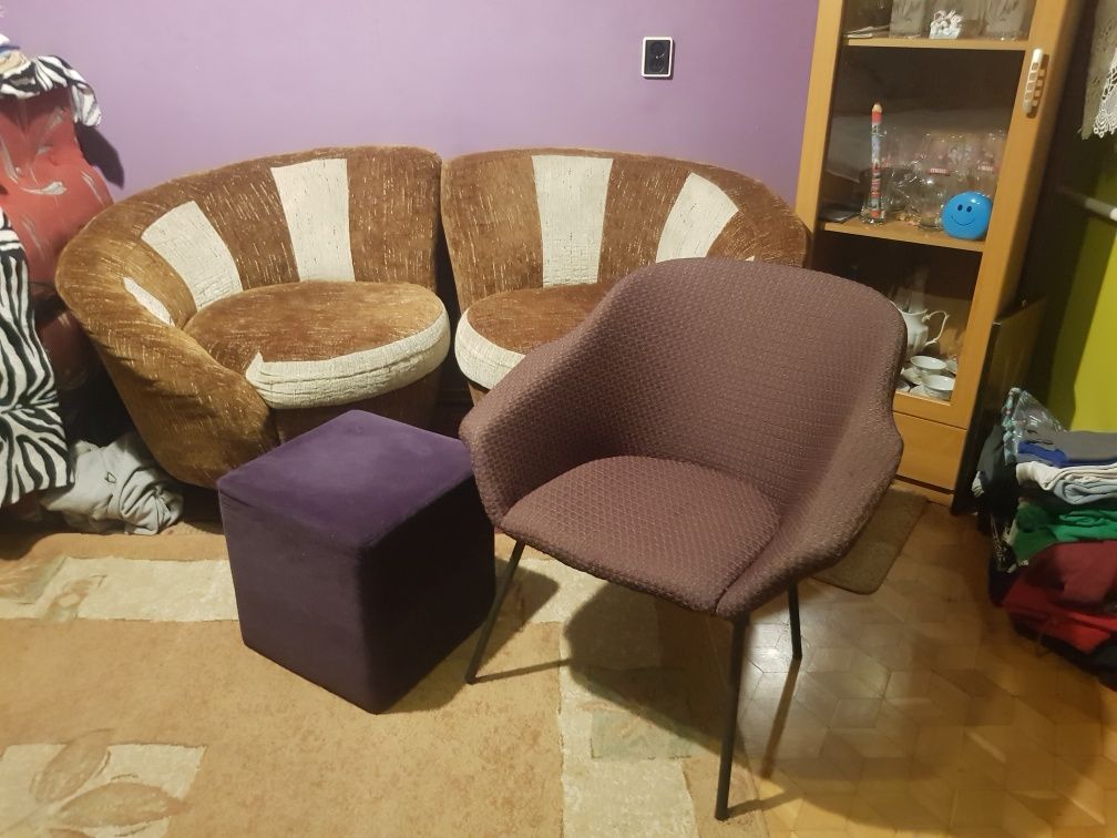 2 fotele i krzesło muszle