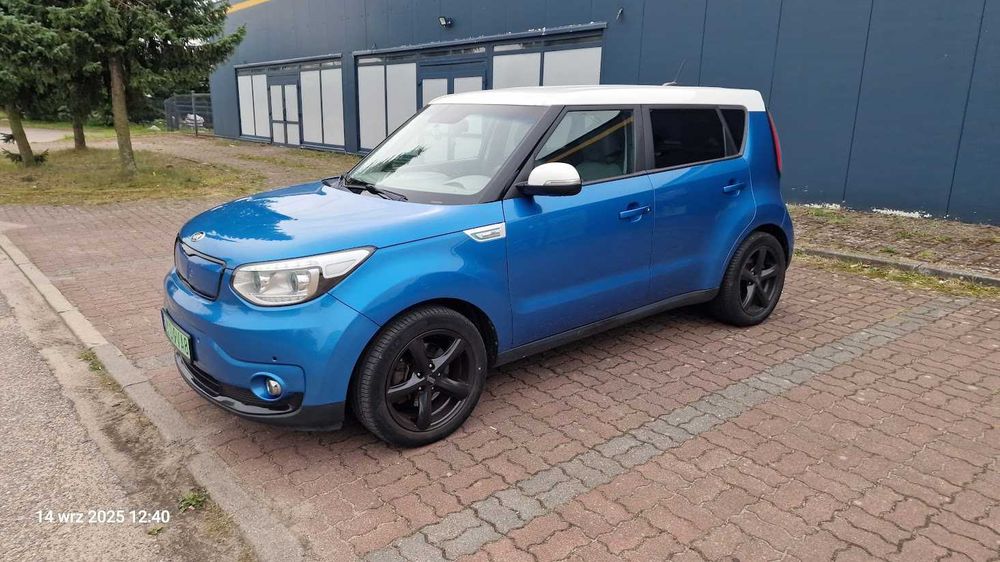 KIA Soul EV Nowa Bateria 32 KW zasięg 250km Pełna Opcja Wyposażenia.