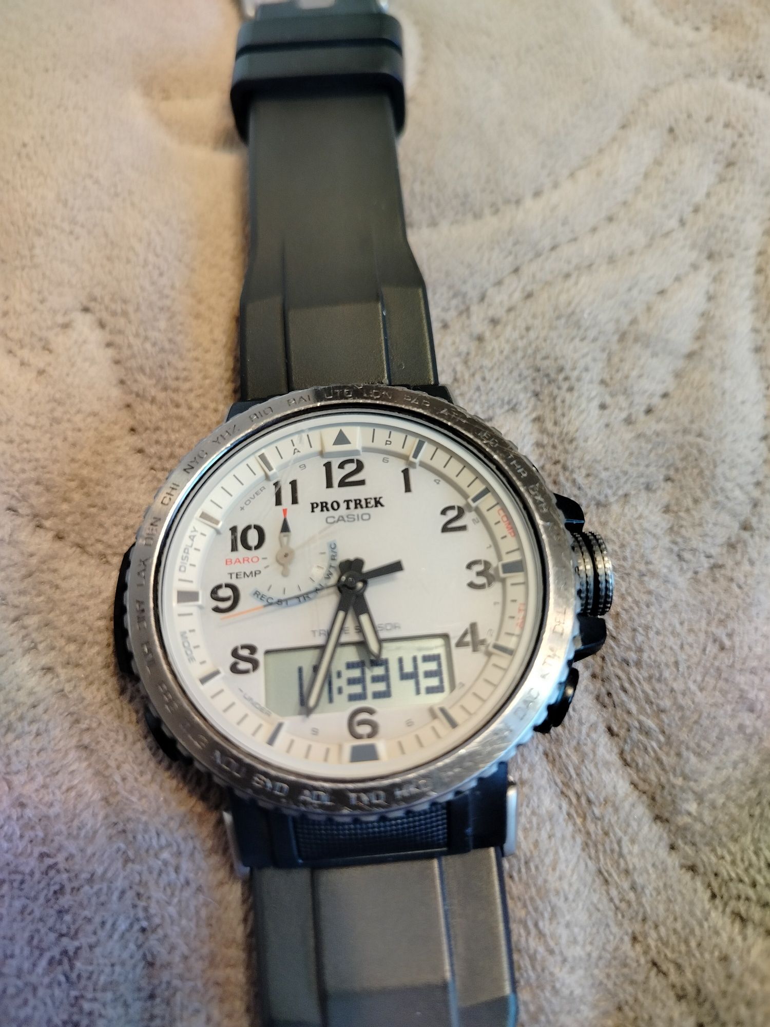 Годинник CASIO PRW 50Y