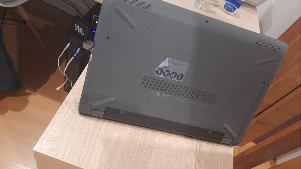 Portátil HP i5 8GB Novo